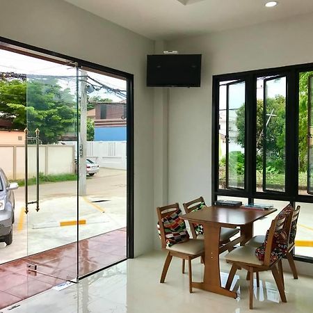 Dusita Residence ดุสิตา เรสซิเดนซ์ Пхетчабун Экстерьер фото